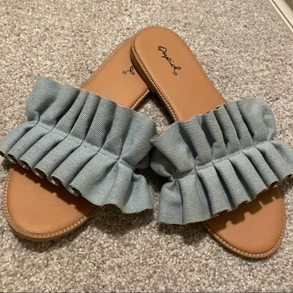 Qupid Denim Ruffle Slides, Size 6, New